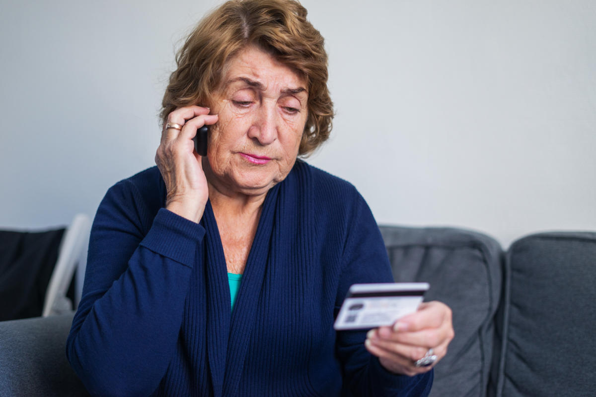 Taxi driver saves 92-year-old from $37,000 scam